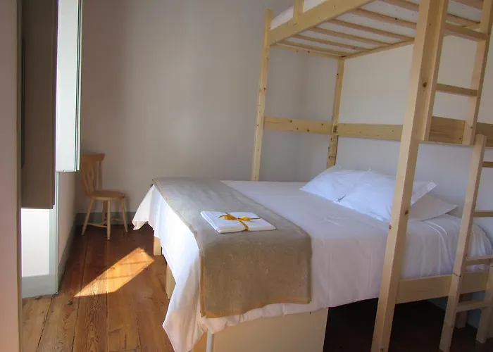 Art Boutique 莱里亚